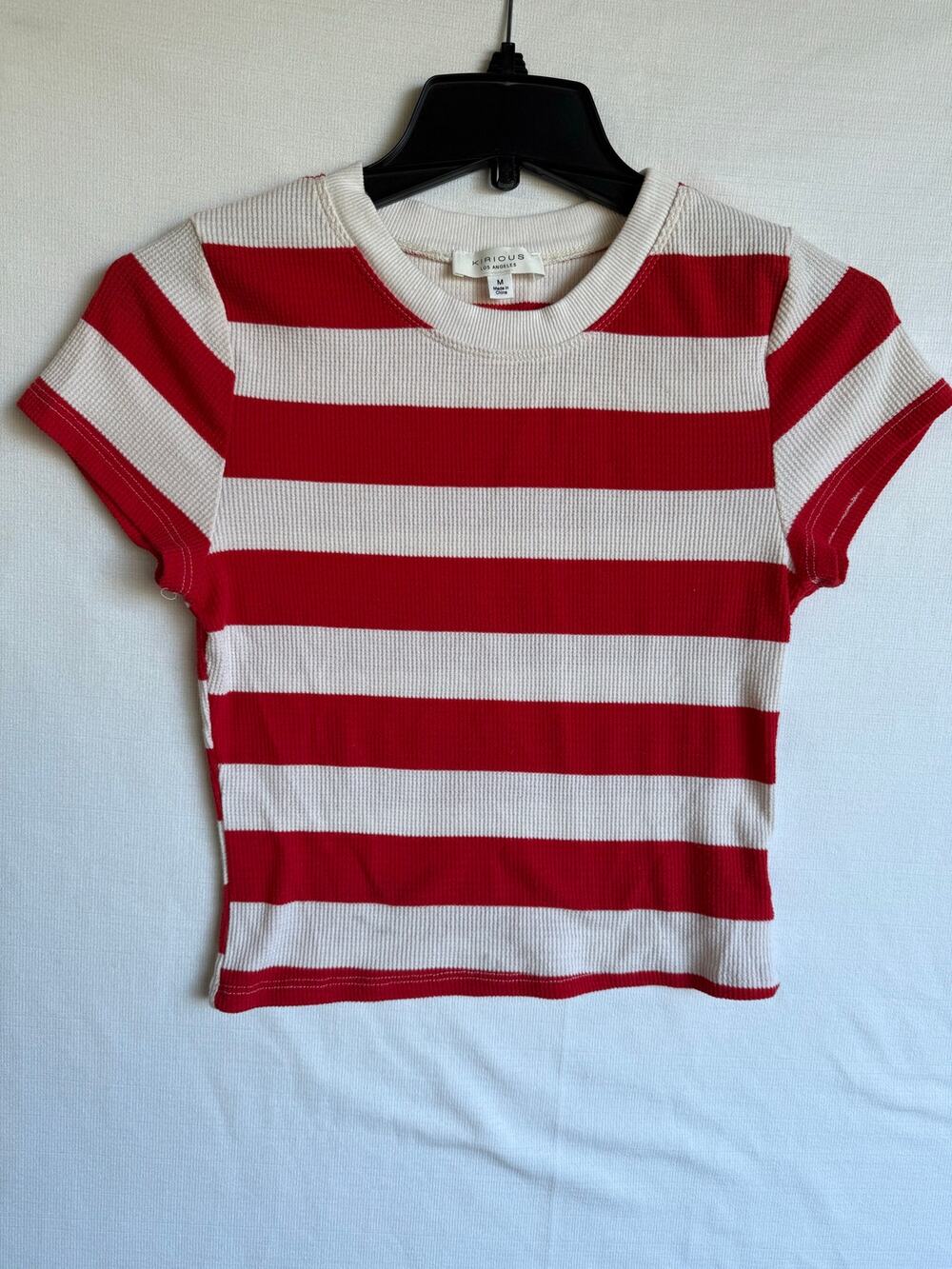 Kirious Los Angeles red and white wide-striped thermal shirt in a size Medium.